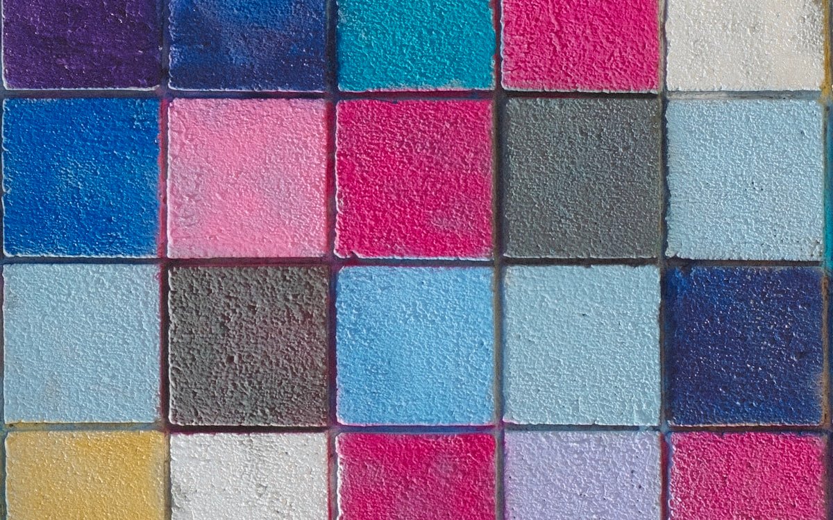 Muestras de texturas y colores para decoración de terraza